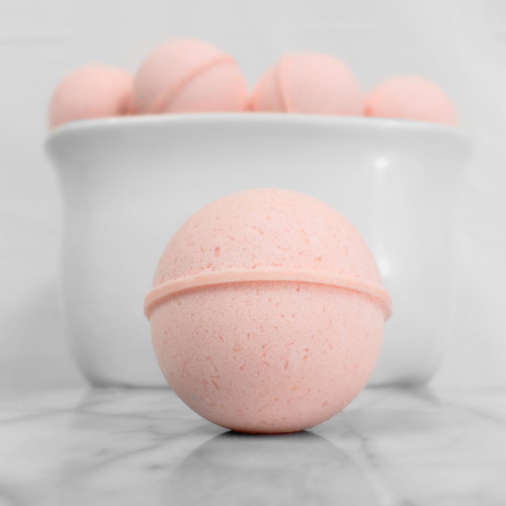 Kiss and Tell Bath Bomb