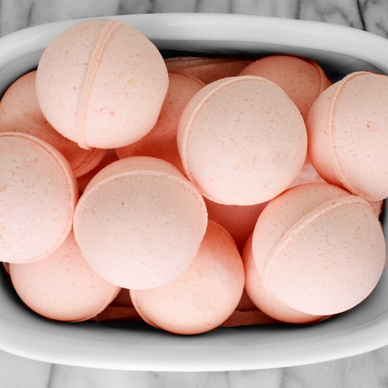 Kiss and Tell Bath Bomb
