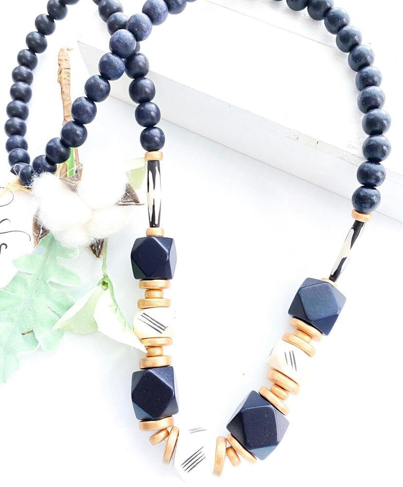 Mia Necklace