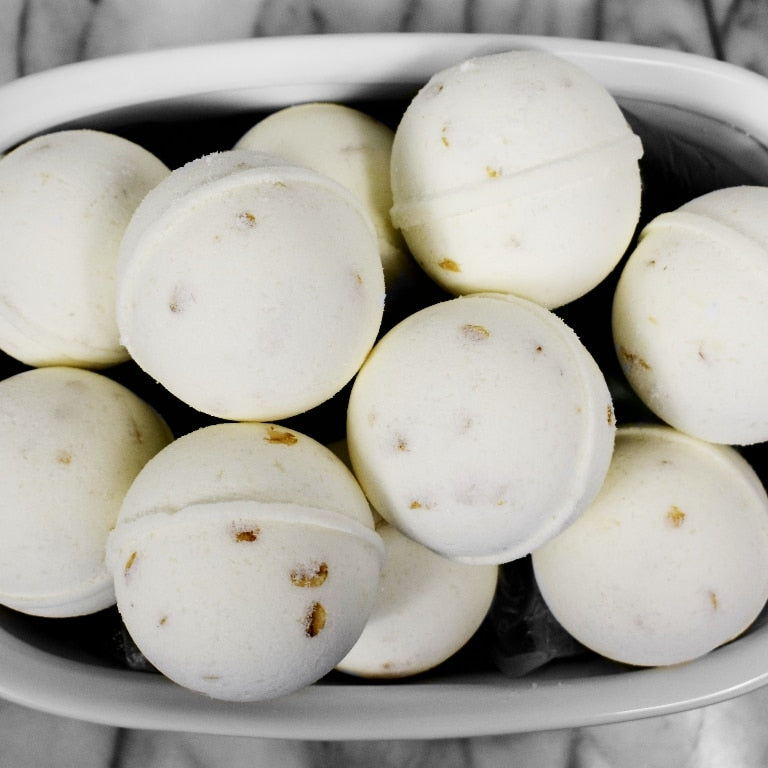 Oatmeal & Honey Bath Bomb